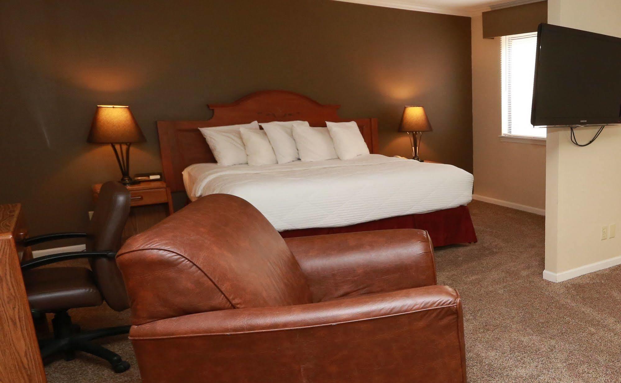 Sterling Hotel And Suites 클리브 외부 사진