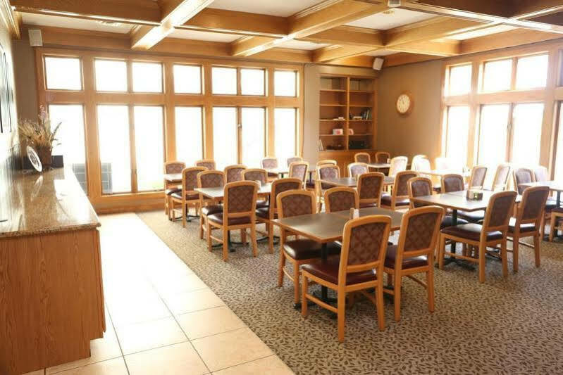 Sterling Hotel And Suites 클리브 외부 사진